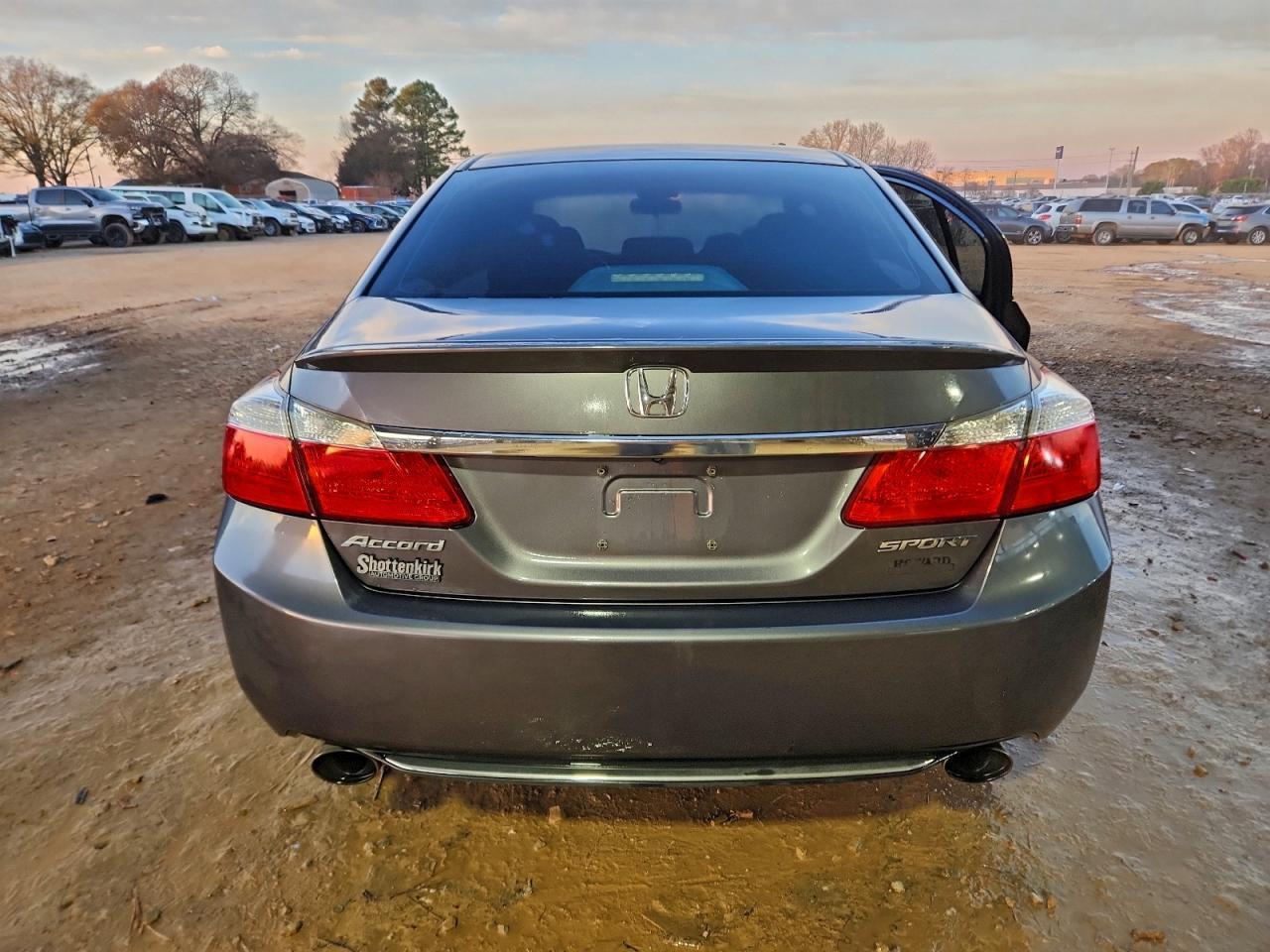 2013 Honda Accord Sport - Image 6