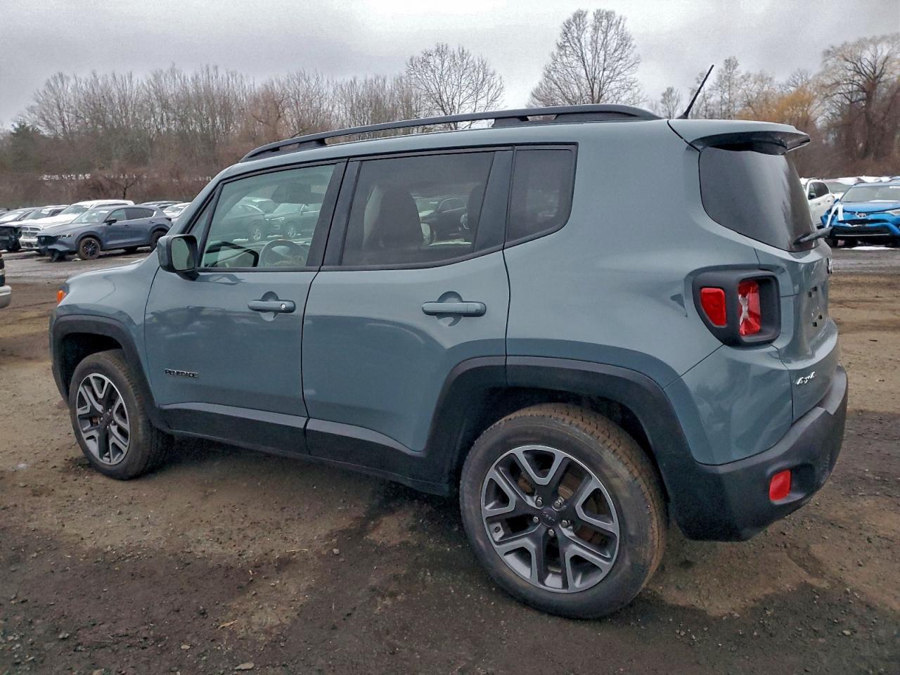 2017 Jeep Renegade Latitude - Фото 2