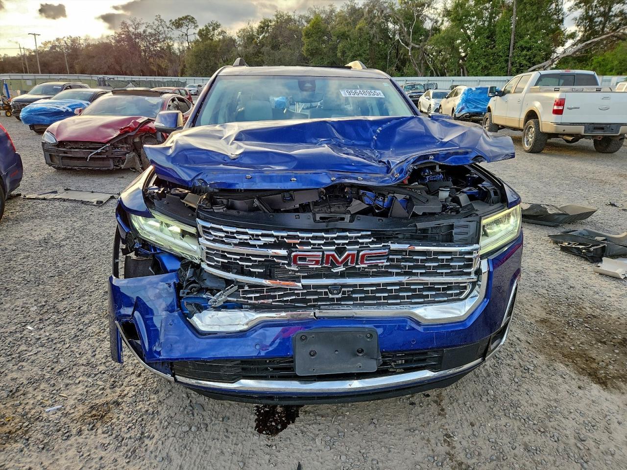 2023 GMC Acadia Denali - Image 5