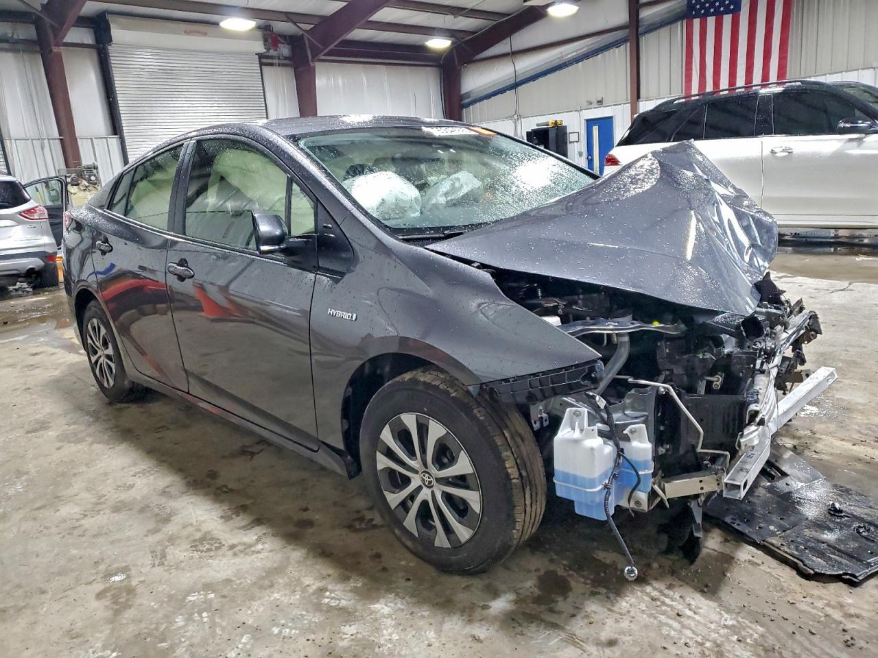 2022 Toyota Prius Le - Фото 4