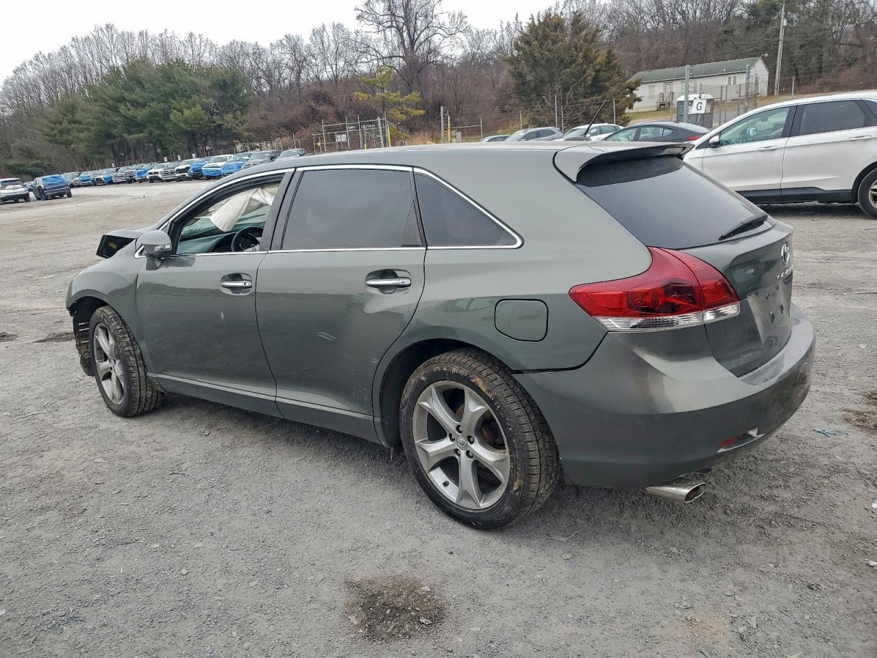 2013 Toyota Venza - Фото 2