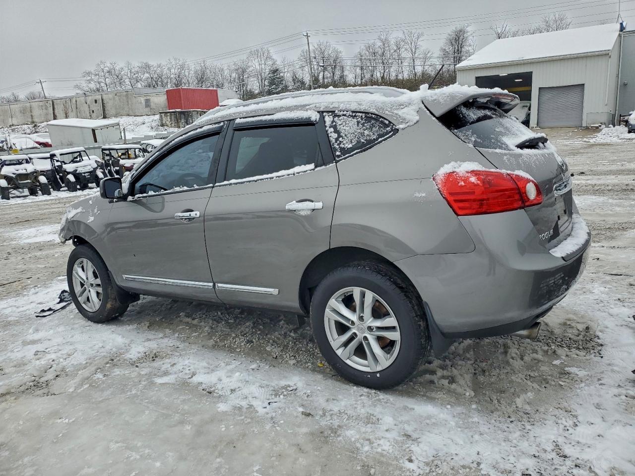 2013 Nissan Rogue S - Фото 2