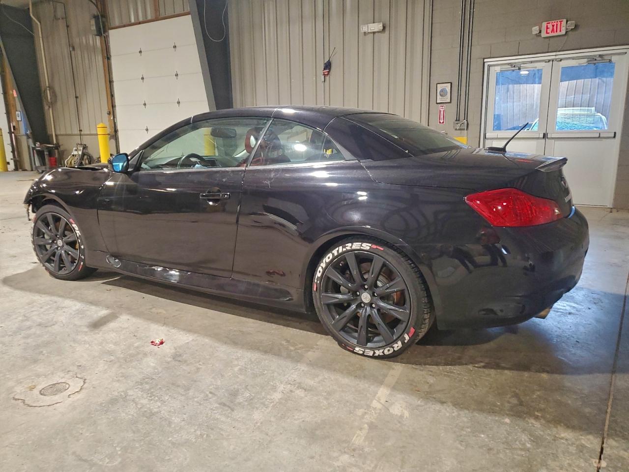 2011 Infiniti G37 Base - Фото 2