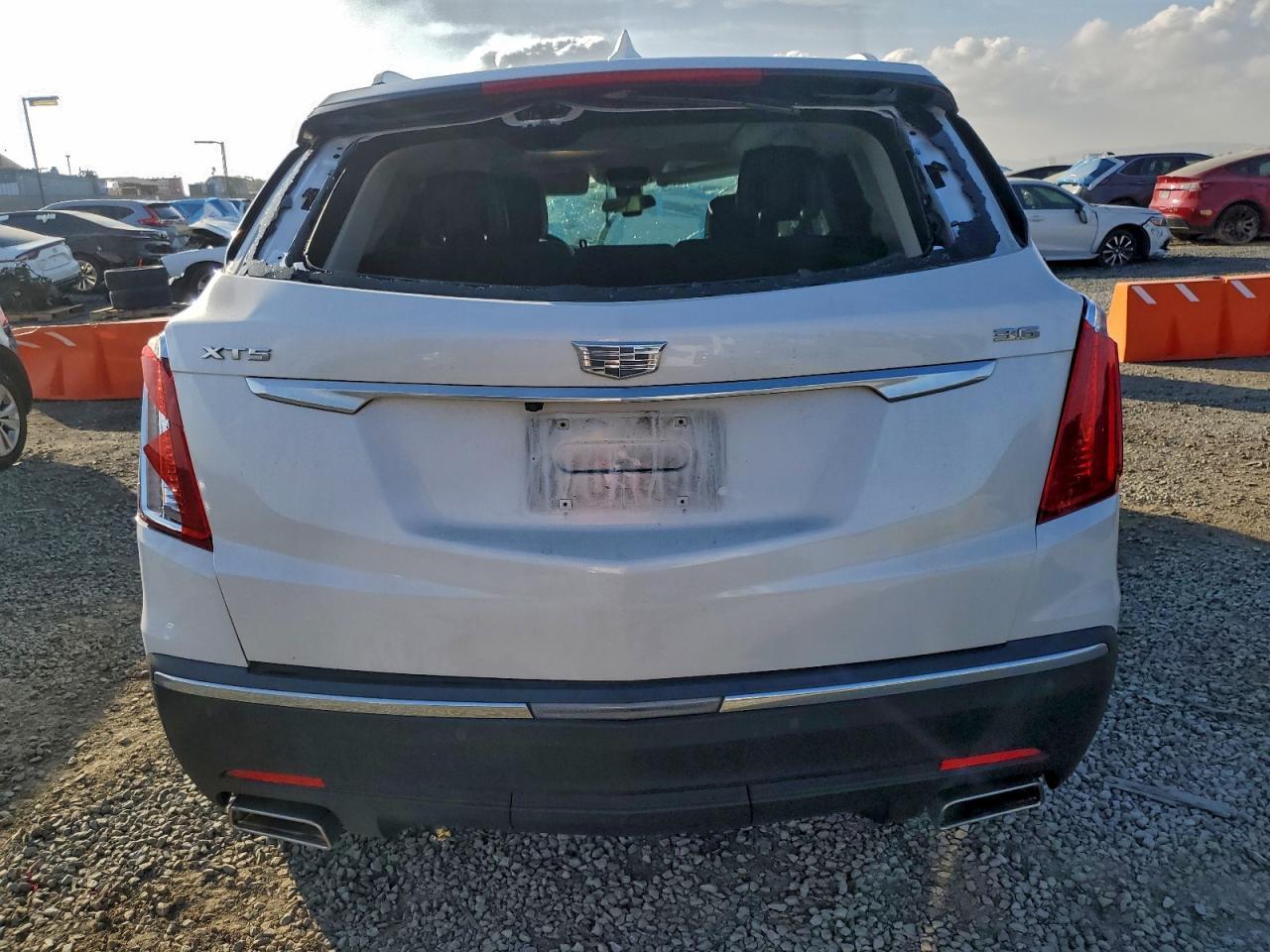 2019 Cadillac Xt5 Luxury - Image 6