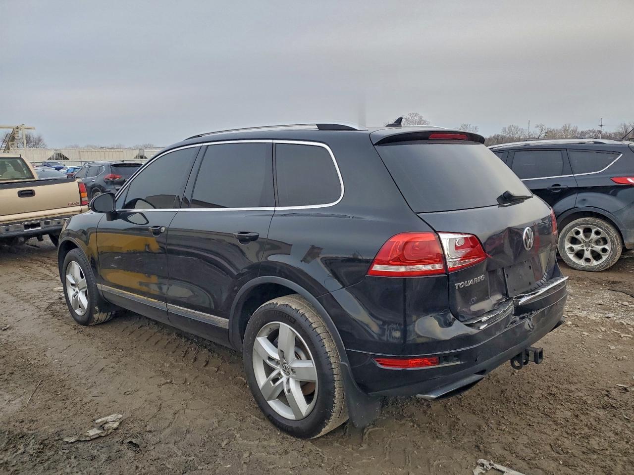 2014 Volkswagen Touareg V6 Tdi - Image 2