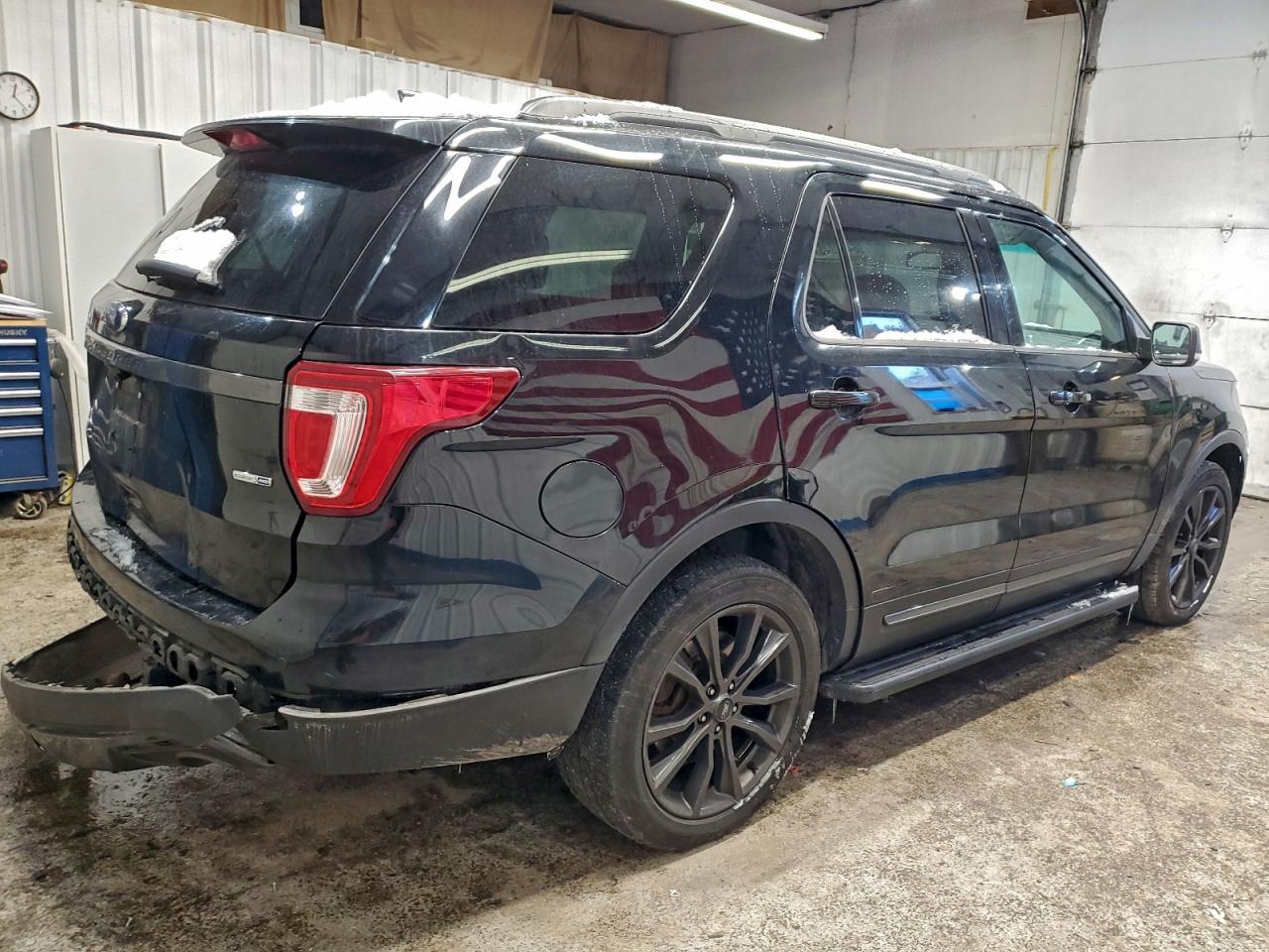 2017 Ford Explorer Xlt - Image 3