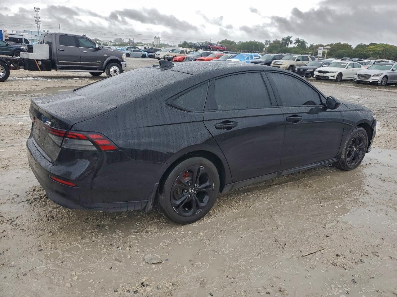 2025 Honda Accord Se - Image 3