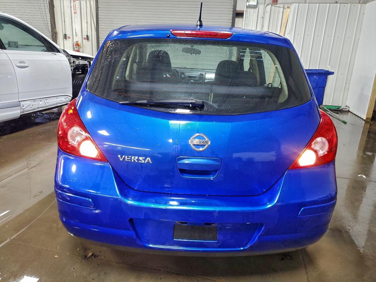 2009 Nissan Versa 1.8 S - Фото 6