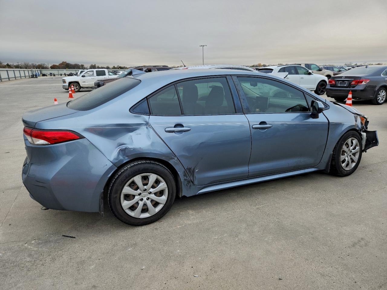2020 Toyota Corolla Le - Image 3
