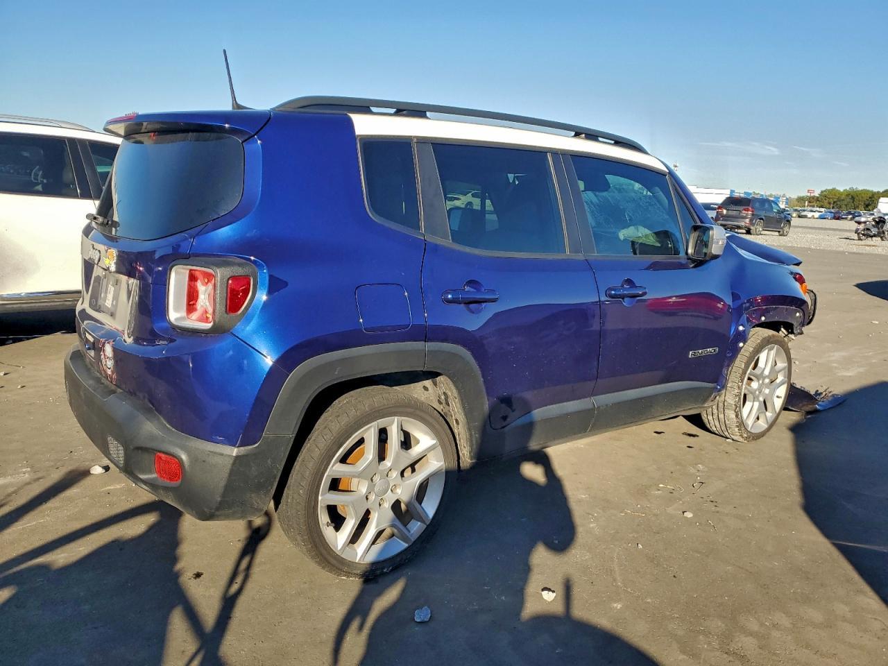 2021 Jeep Renegade Latitude - Фото 3