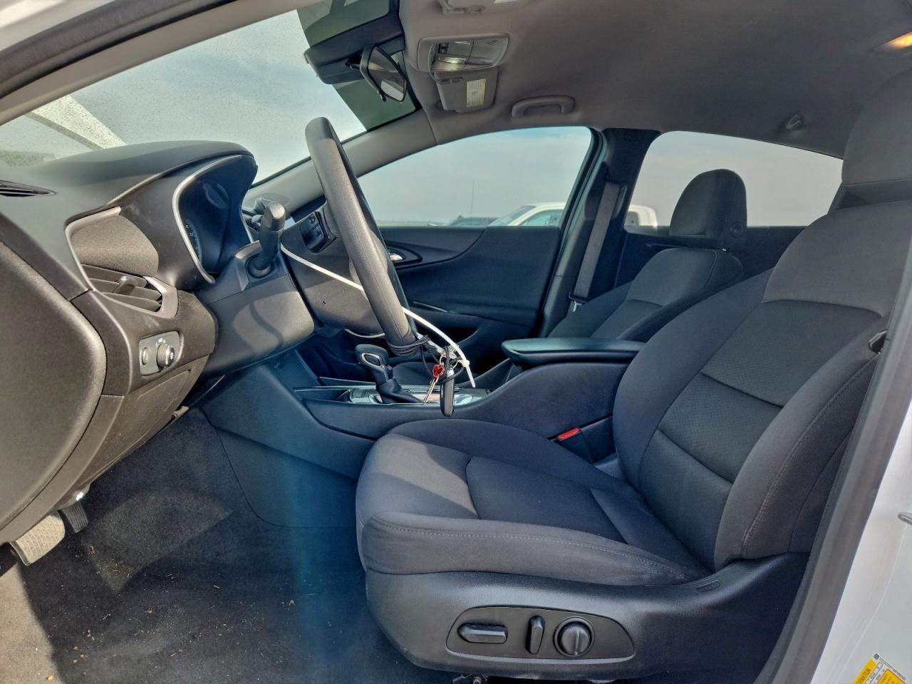 2021 Chevrolet Malibu Ls - Фото 7