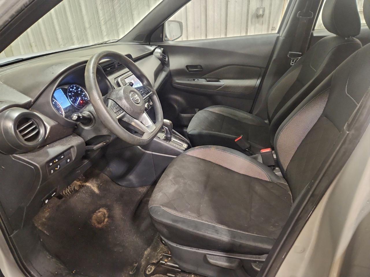 2020 Nissan Kicks S - Фото 7