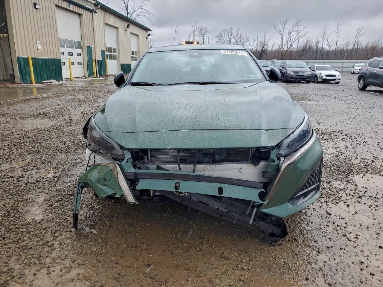 2025 Nissan Altima Sr - Фото 5