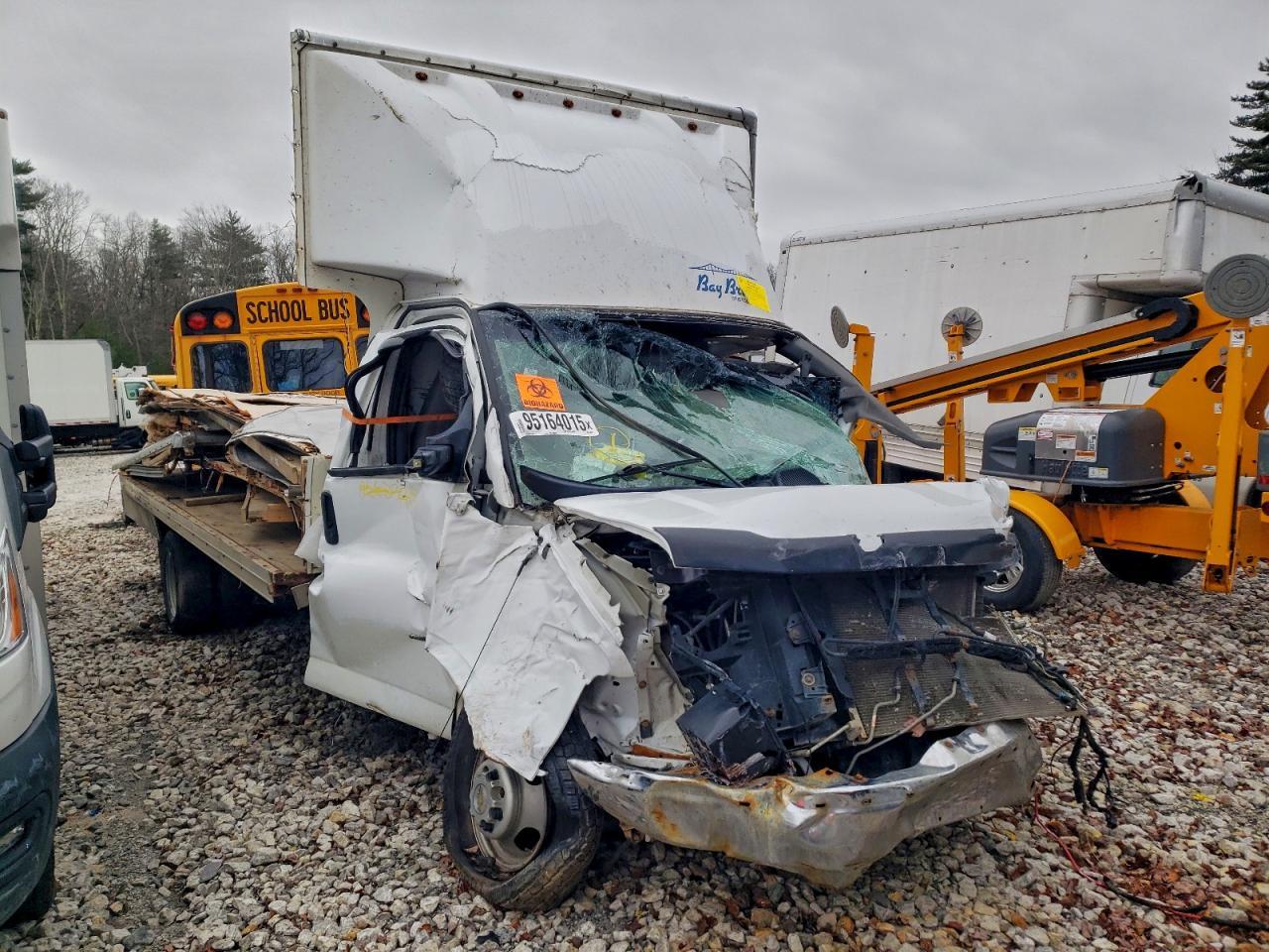 2019 Chevrolet Express G3500 - Image 4