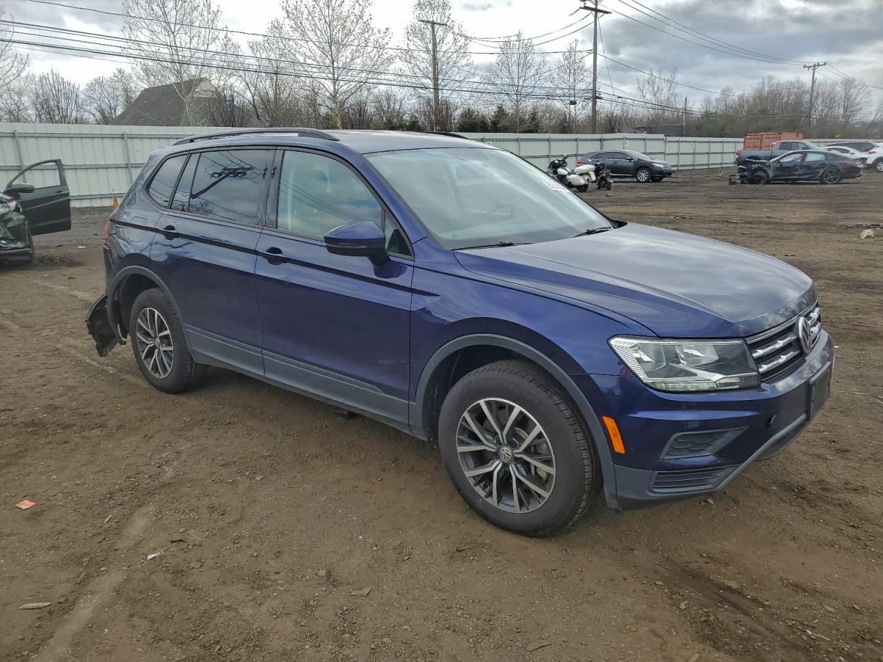 2021 Volkswagen Tiguan S - Фото 4