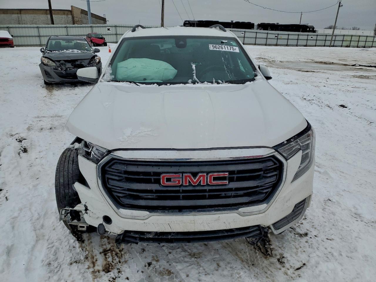 2022 GMC Terrain Sle - Image 5