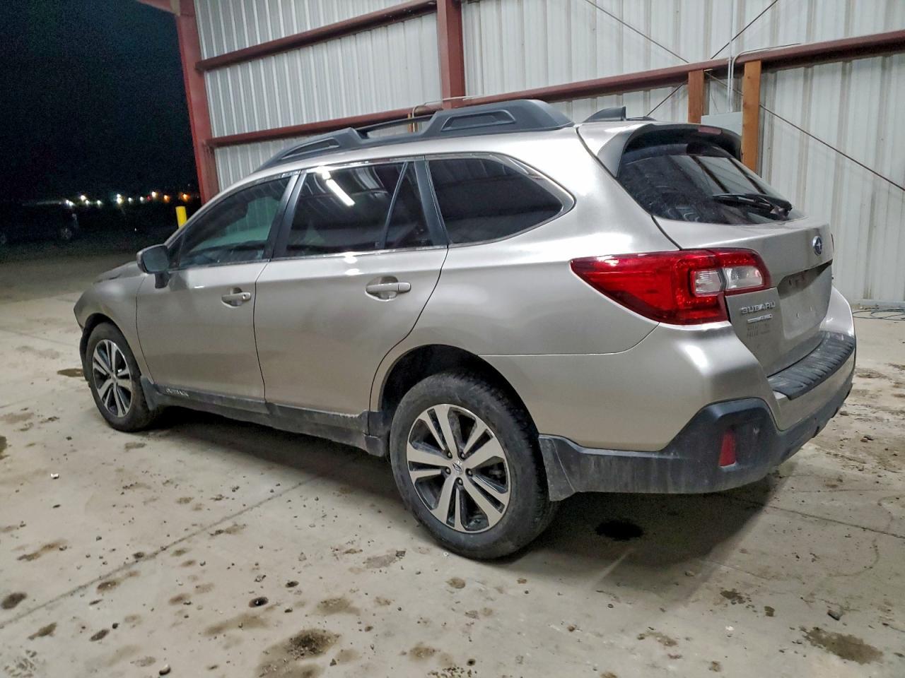 2019 Subaru Outback 2.5I Limited - Фото 2