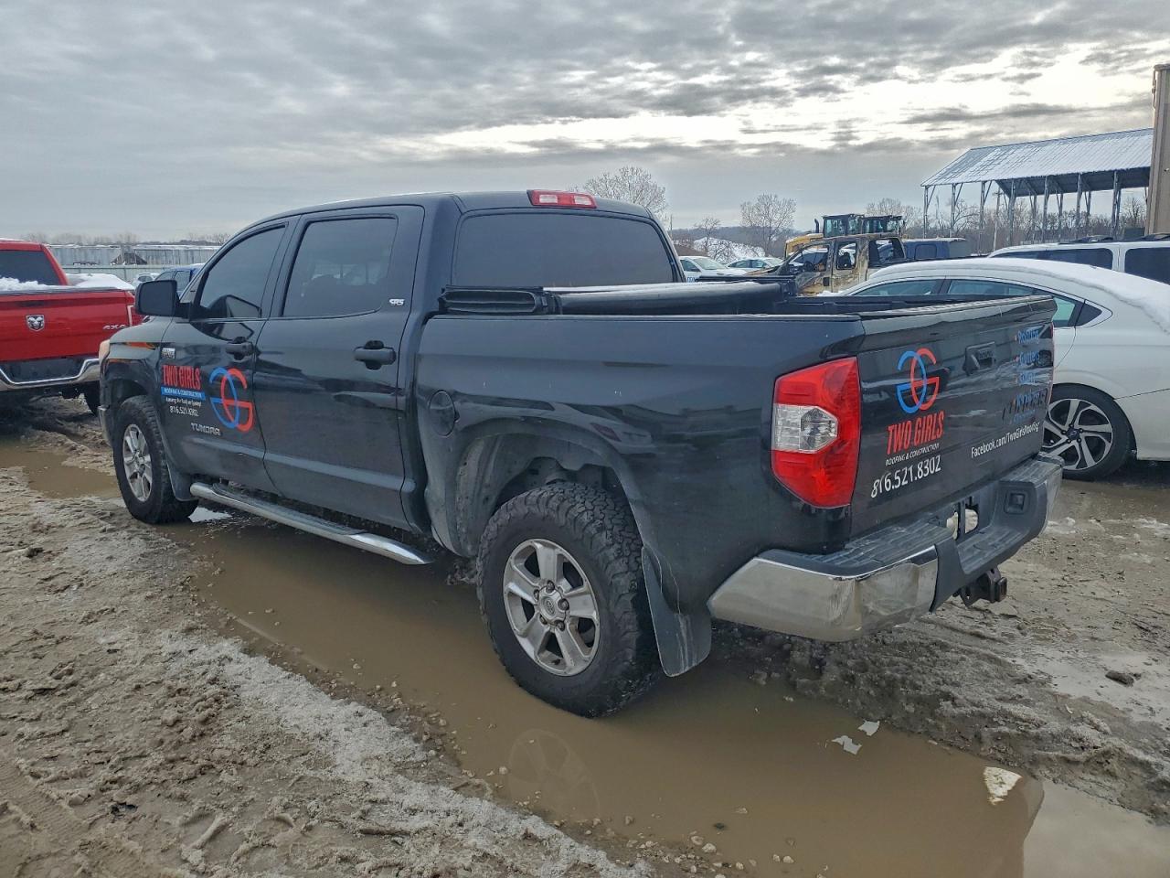 2015 Toyota Tundra Crewmax Sr5 - Image 2