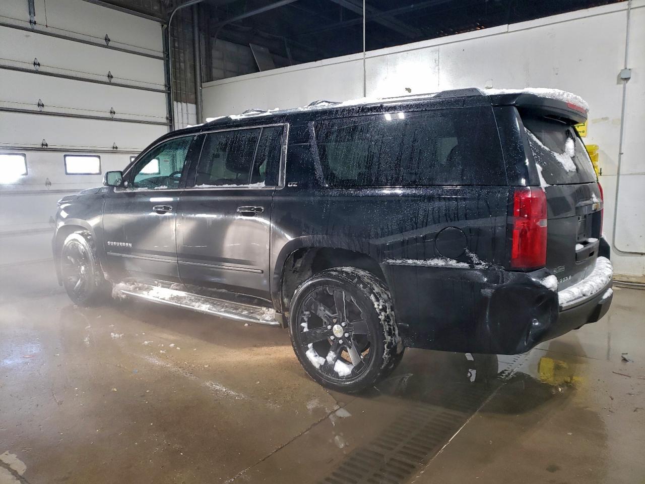 2015 Chevrolet Suburban K1500 Ltz - Фото 2
