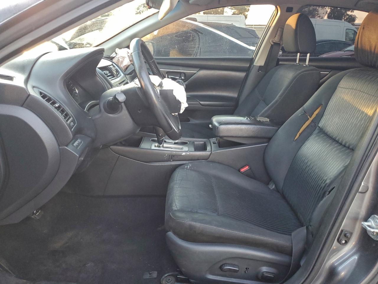 2017 Nissan Altima 2.5 - Image 7