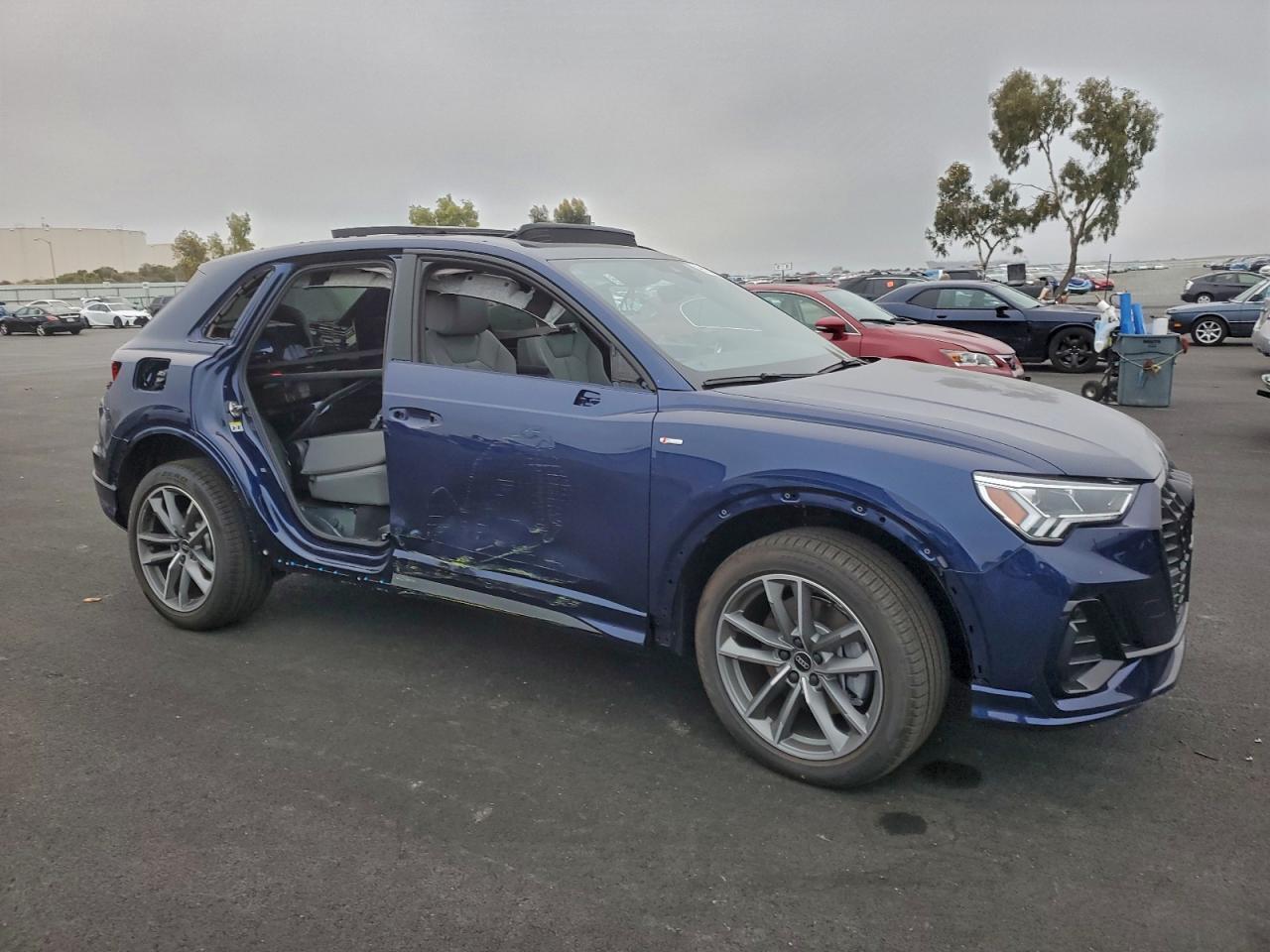 2025 Audi Q3 Premium S Line 45 - Фото 4