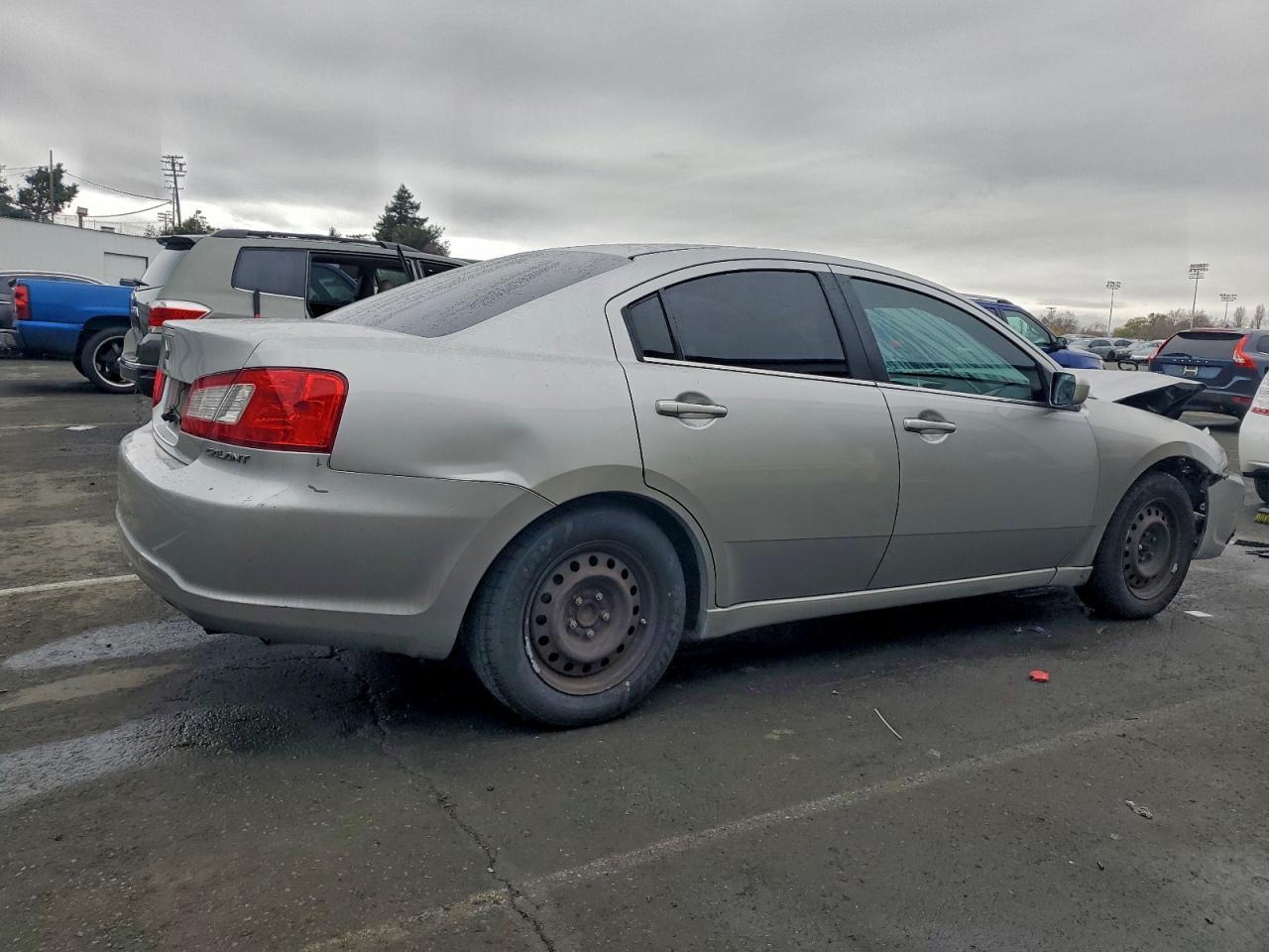 2012 Mitsubishi Galant Es - Фото 3