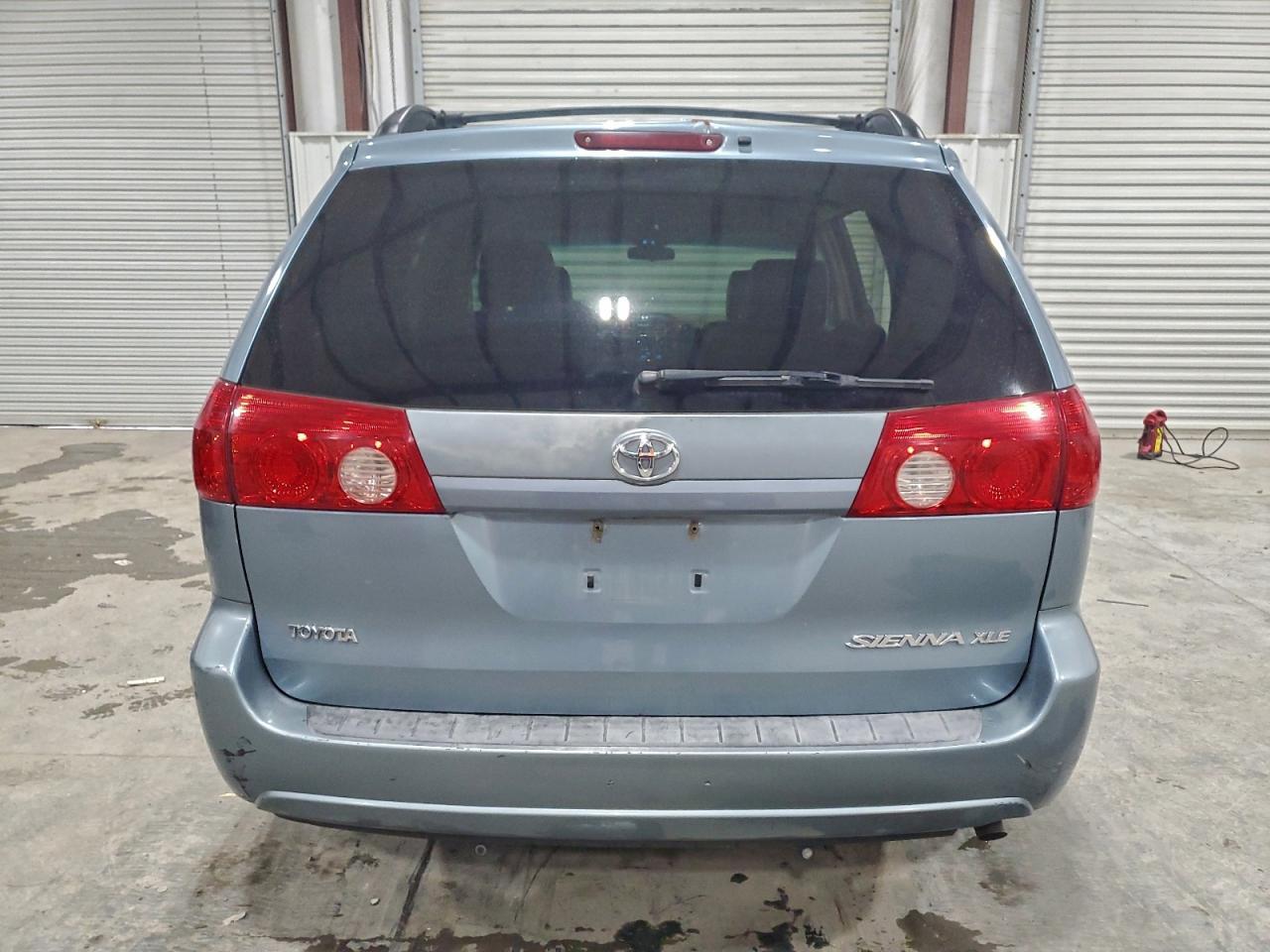 2006 Toyota Sienna Xle - Фото 6