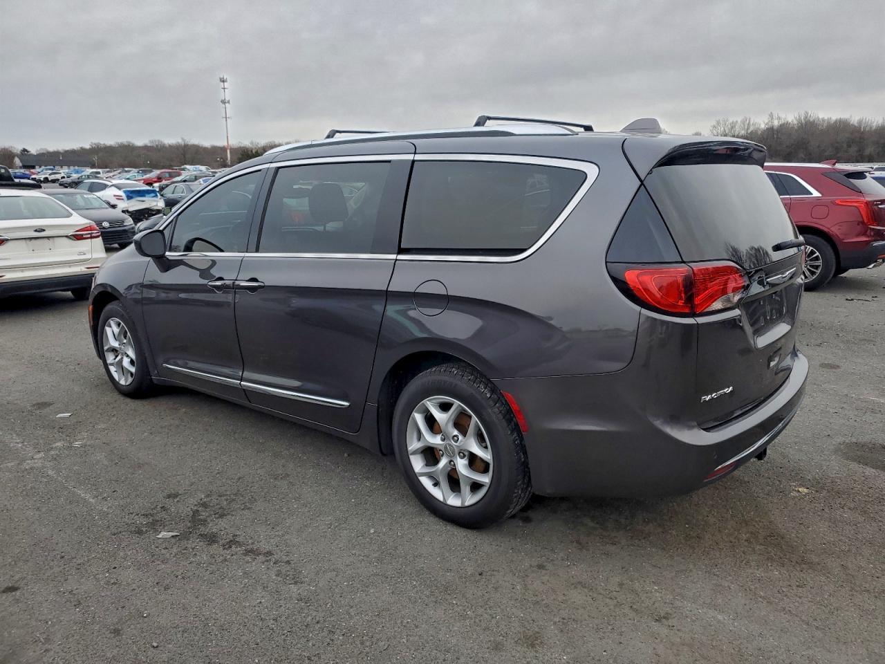 2017 Chrysler Pacifica Touring L Plus - Image 2