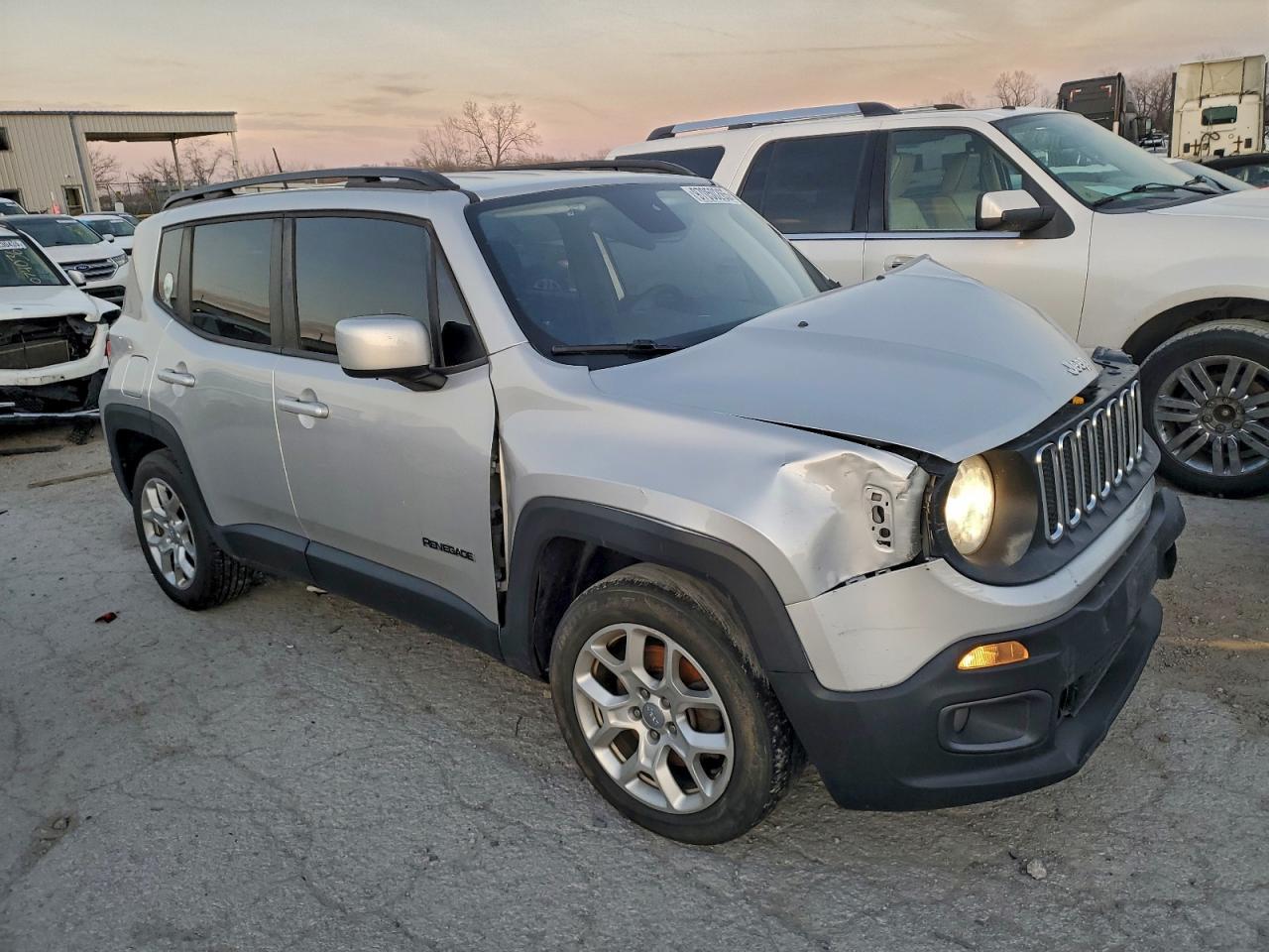 2018 Jeep Renegade Latitude - Фото 4