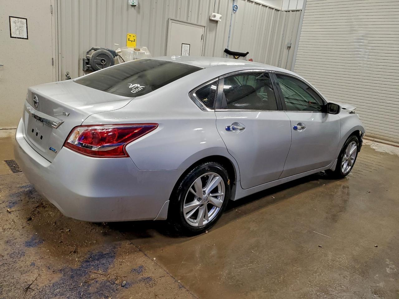 2013 Nissan Altima 2.5 - Фото 3