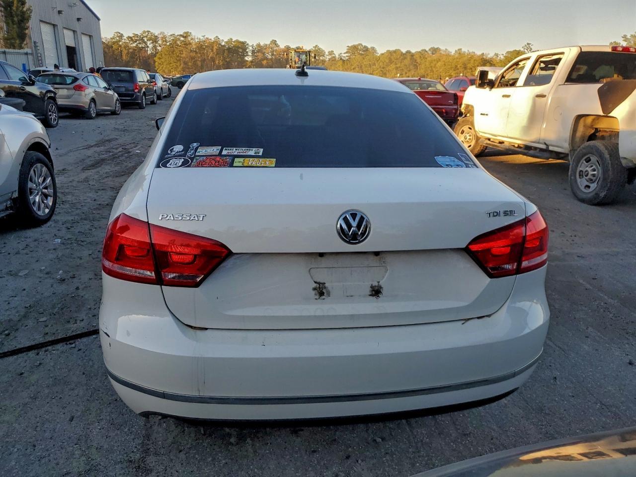 2015 Volkswagen Passat Sel - Image 6