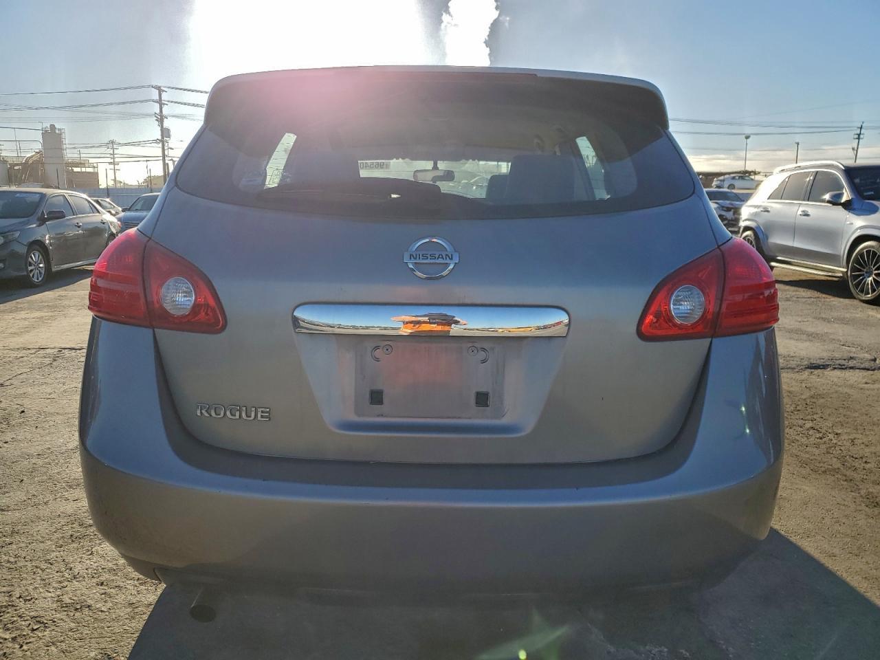 2011 Nissan Rogue S - Image 6