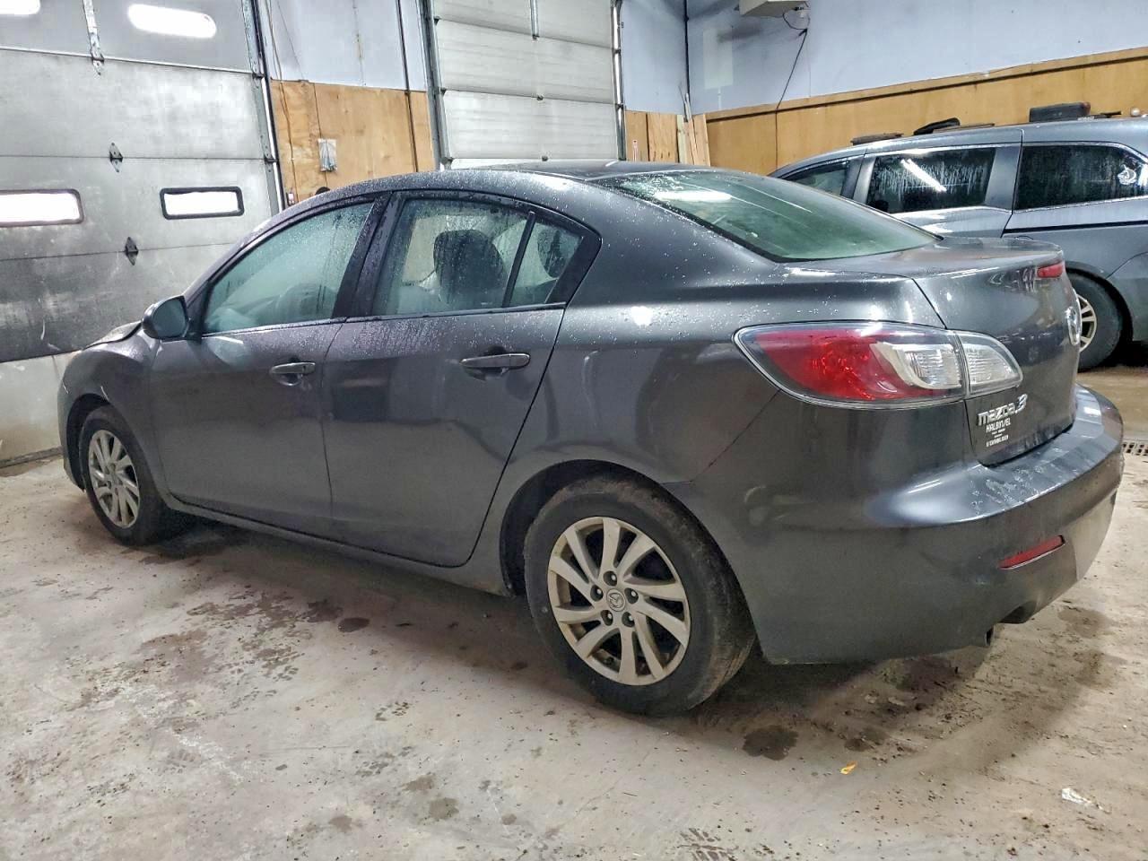 2012 Mazda 3 I - Image 2
