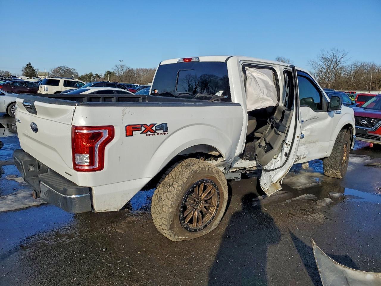 2016 Ford F150 Supercrew - Фото 3