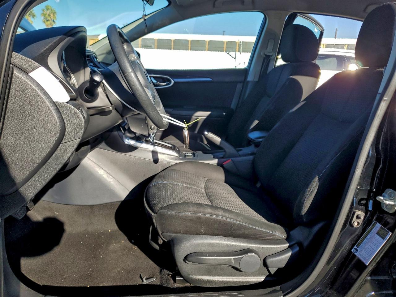 2019 Nissan Sentra S - Фото 7