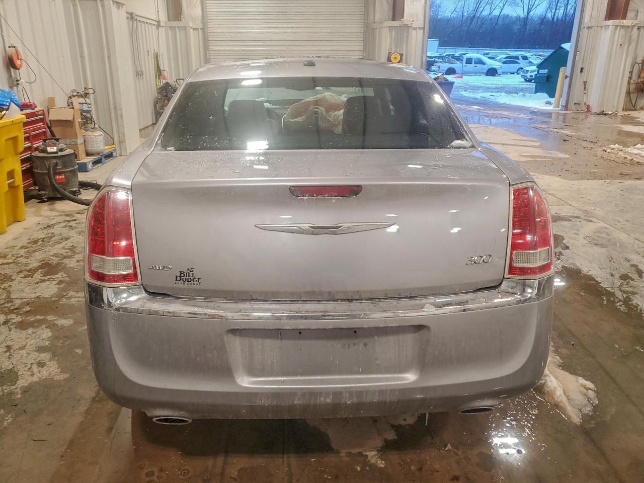 2013 Chrysler 300 - Image 6