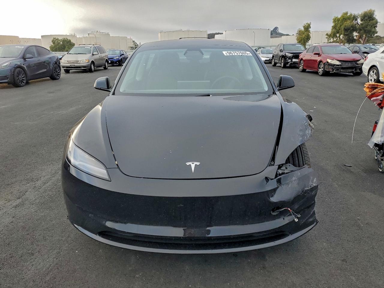 2025 Tesla Model 3 - Image 5