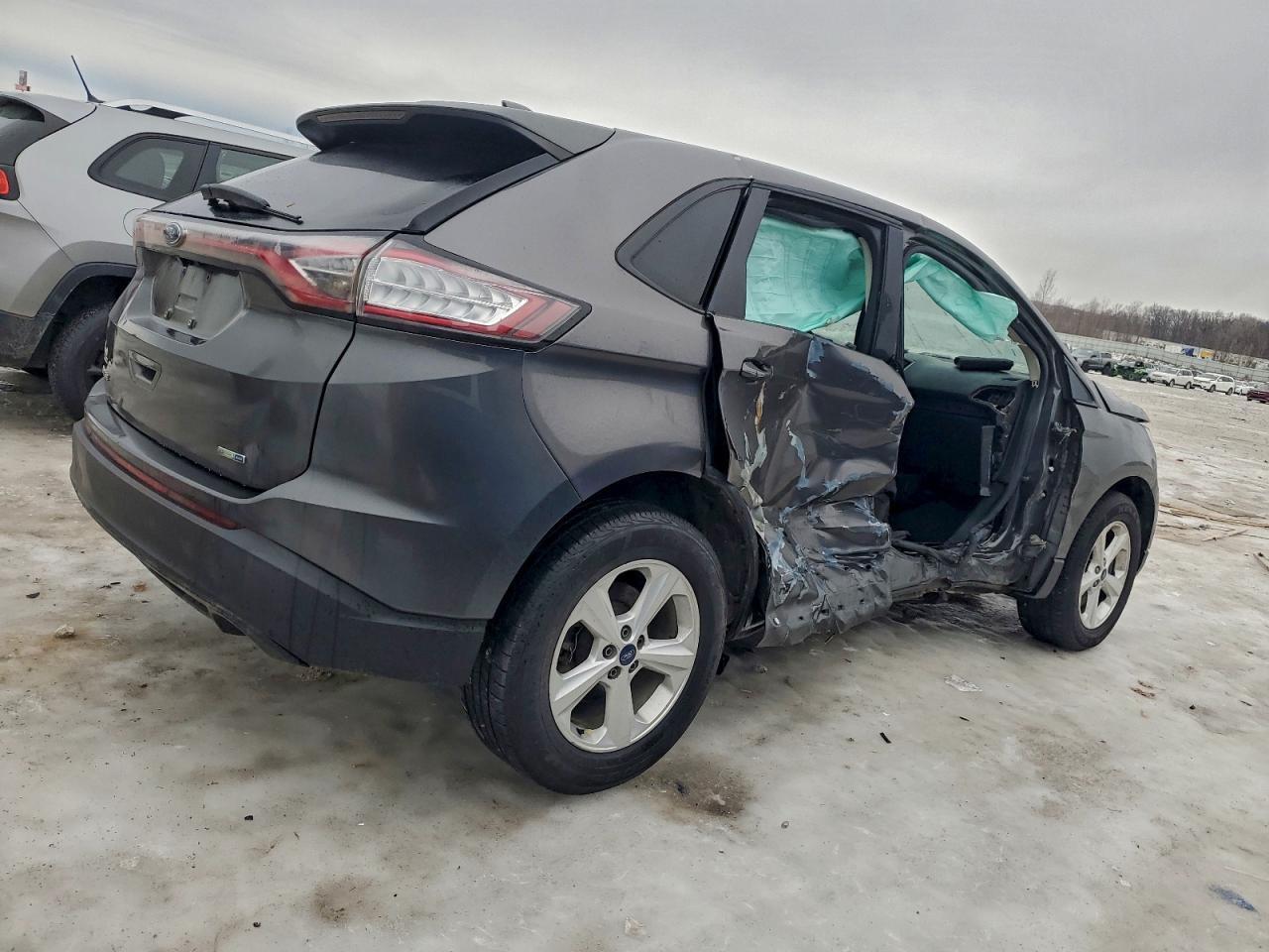 2018 Ford Edge Se - Фото 3