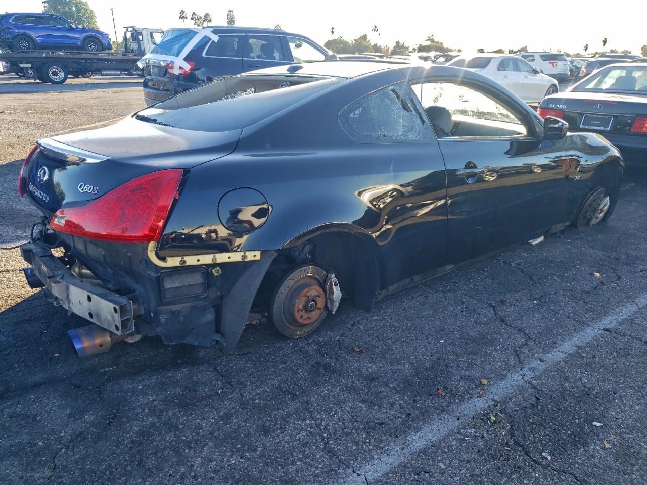 2015 Infinity Q60 - Фото 3