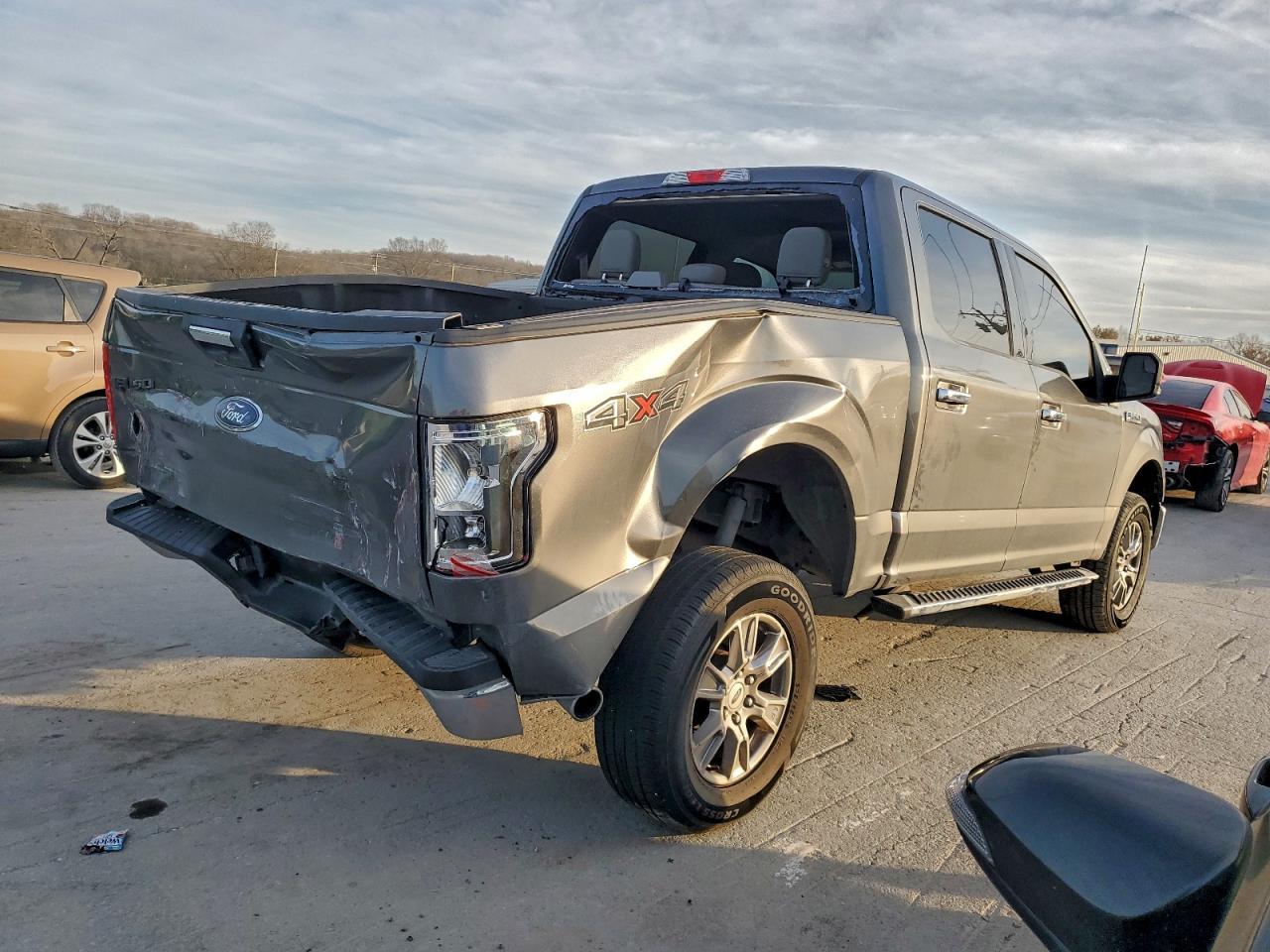 2017 Ford F150 Supercrew - Image 3