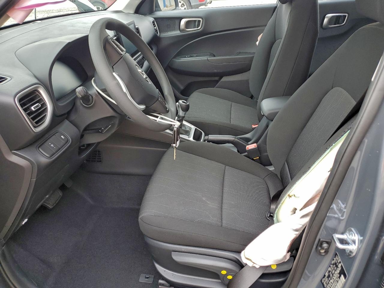 2026 Hyundai Venue - Image 7