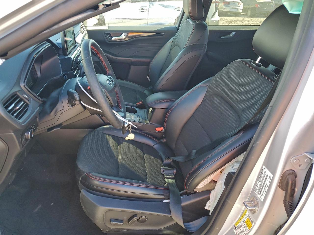 2025 Ford Escape St Line - Image 7
