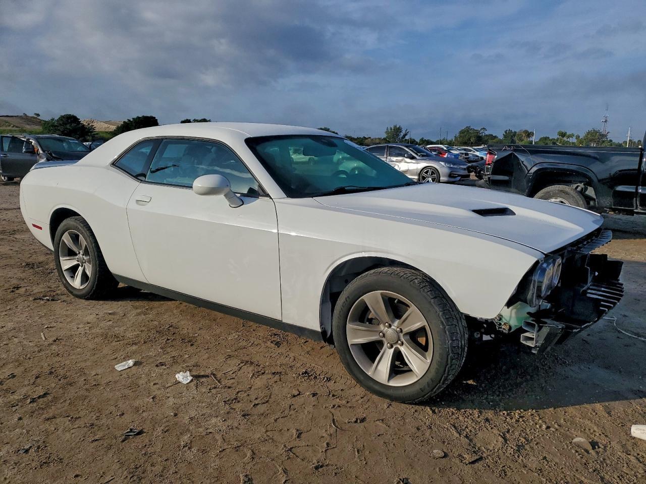2019 Dodge Challenger Sxt - Фото 4