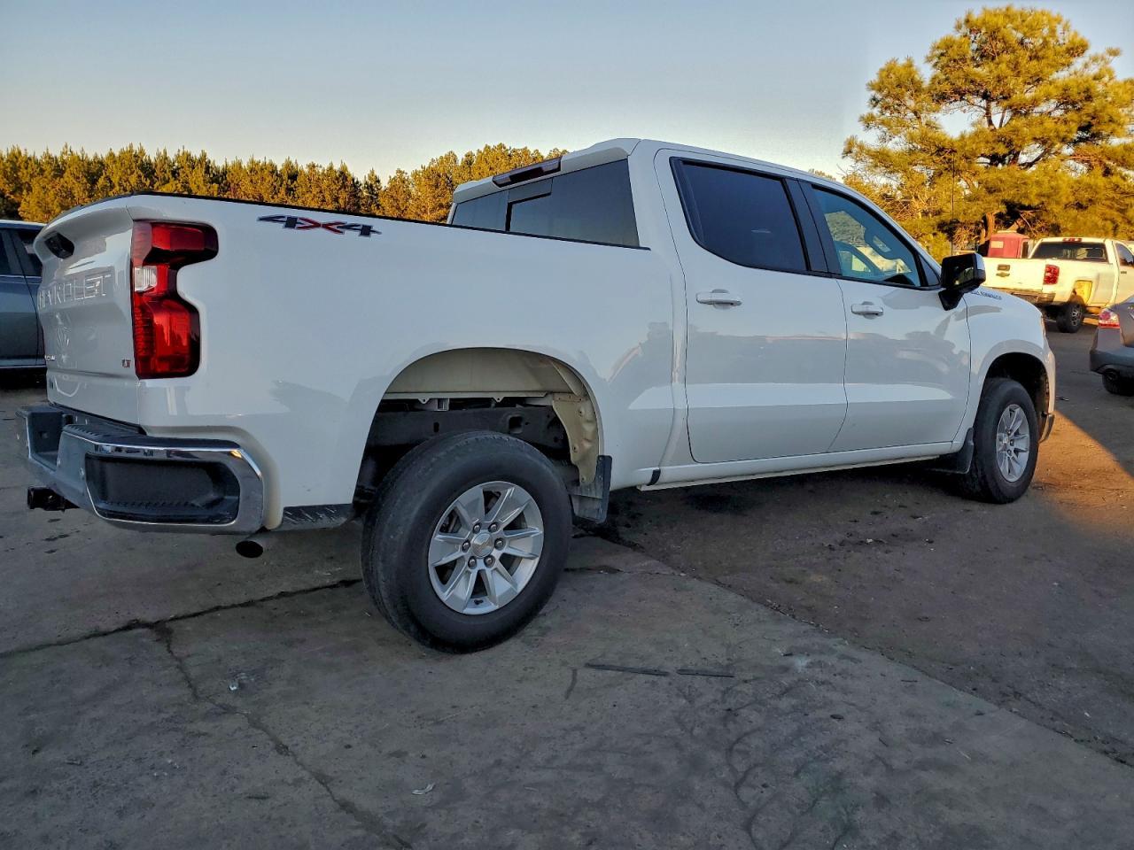 2024 Chevrolet Silverado K1500 Lt - Фото 3