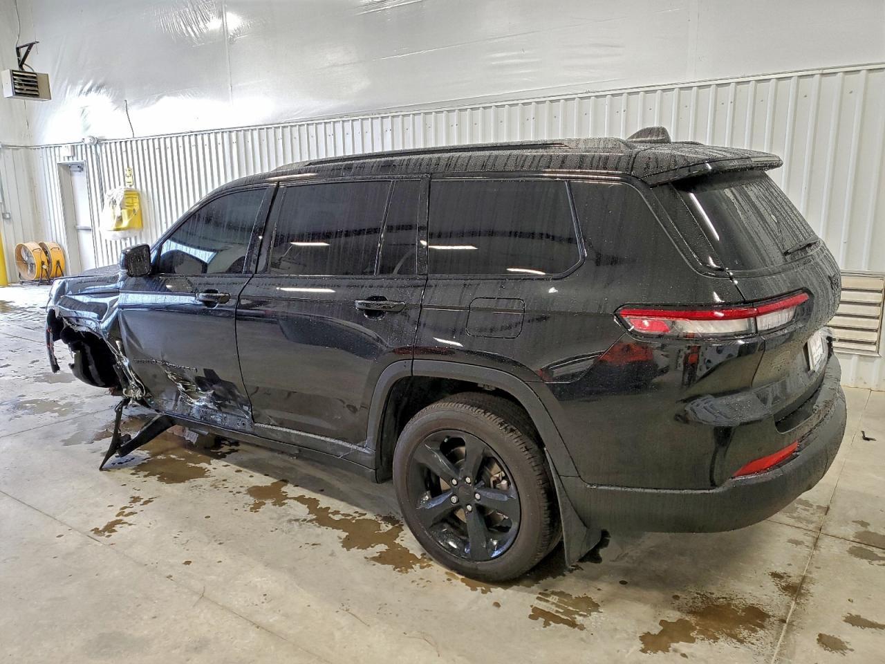 2023 Jeep Grand Cherokee L Laredo - Фото 2