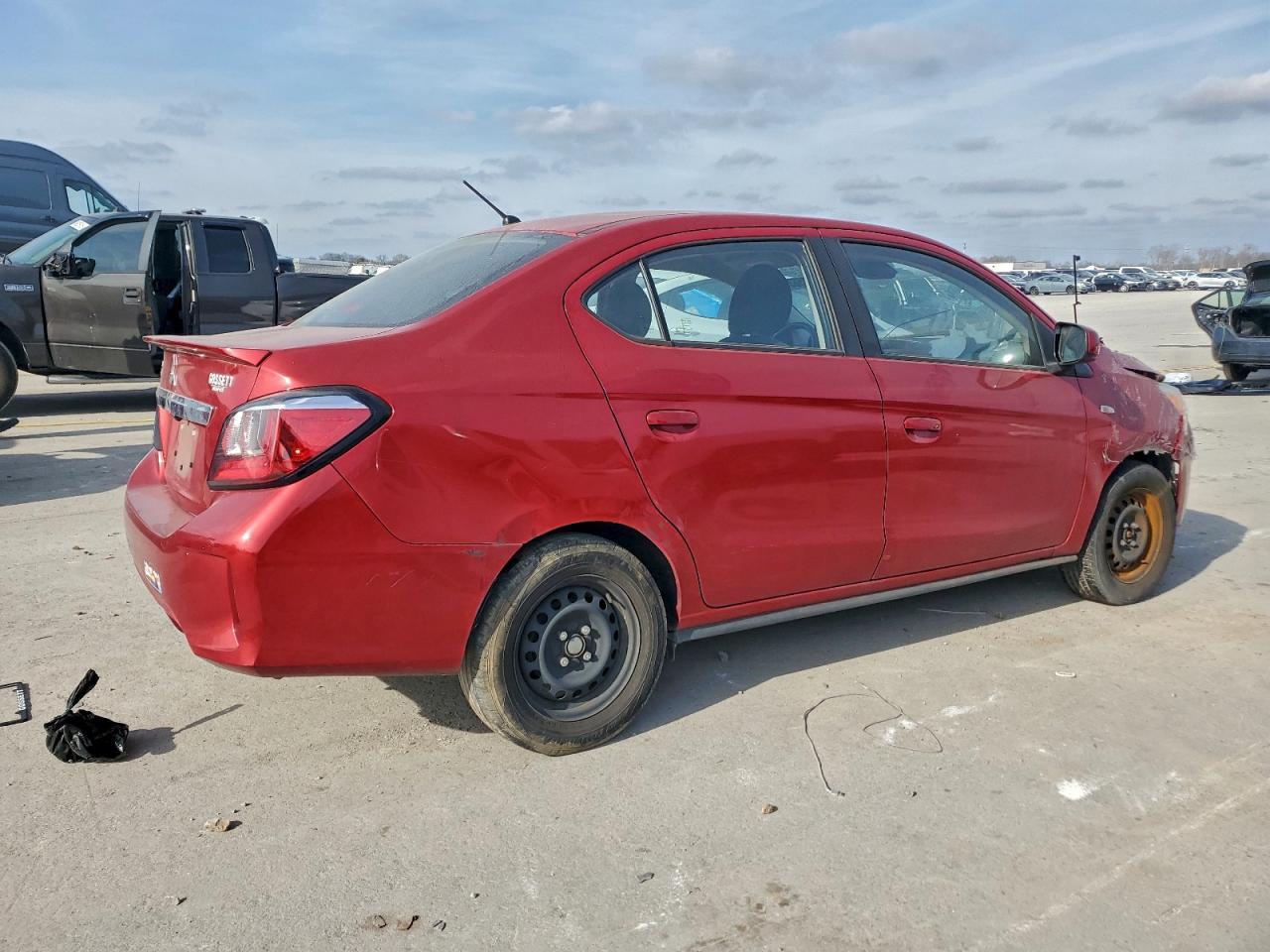 2024 Mitsubishi Mirage G4 Es - Фото 3