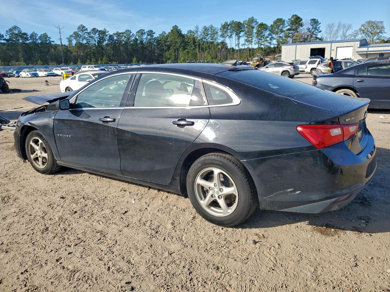 2016 Chevrolet Malibu Ls - Фото 2