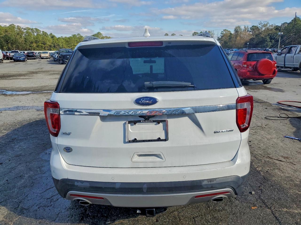 2016 Ford Explorer Xlt - Фото 6