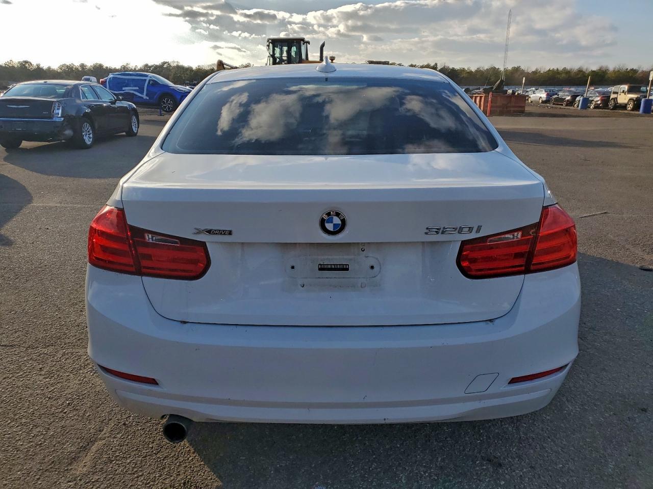 2015 BMW 320 I xDrive - Фото 6