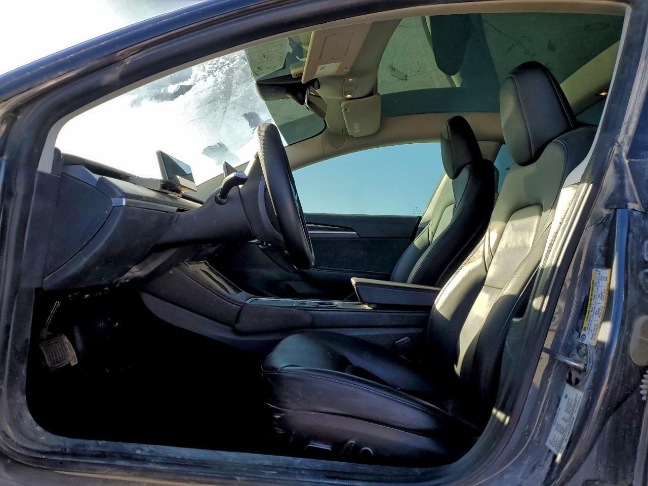 2023 Tesla Model 3 - Фото 7